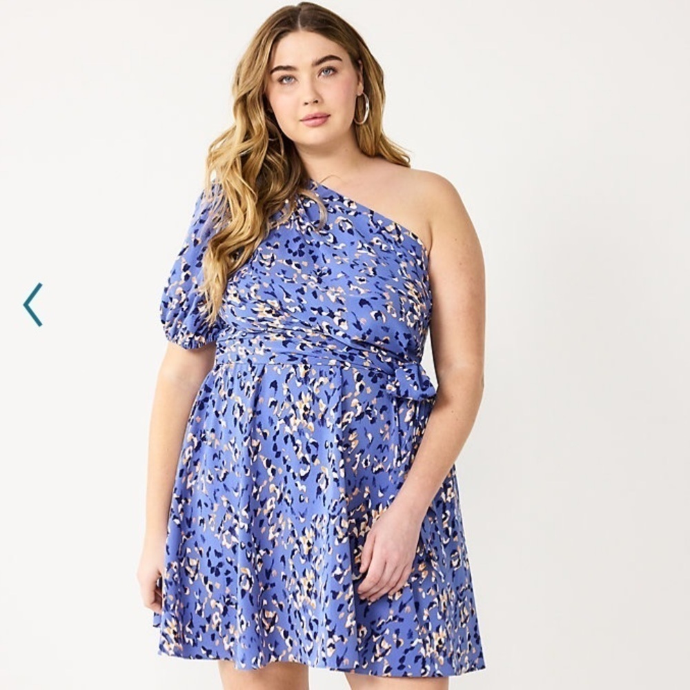 Nine West Blue/Pink Print -Asymmetrical neckline -One short -puff sleeve-2X